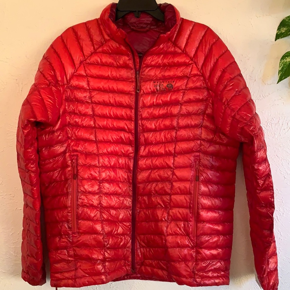 Men’s XXL down Mountain Hardwear full-zip jacket. New condition